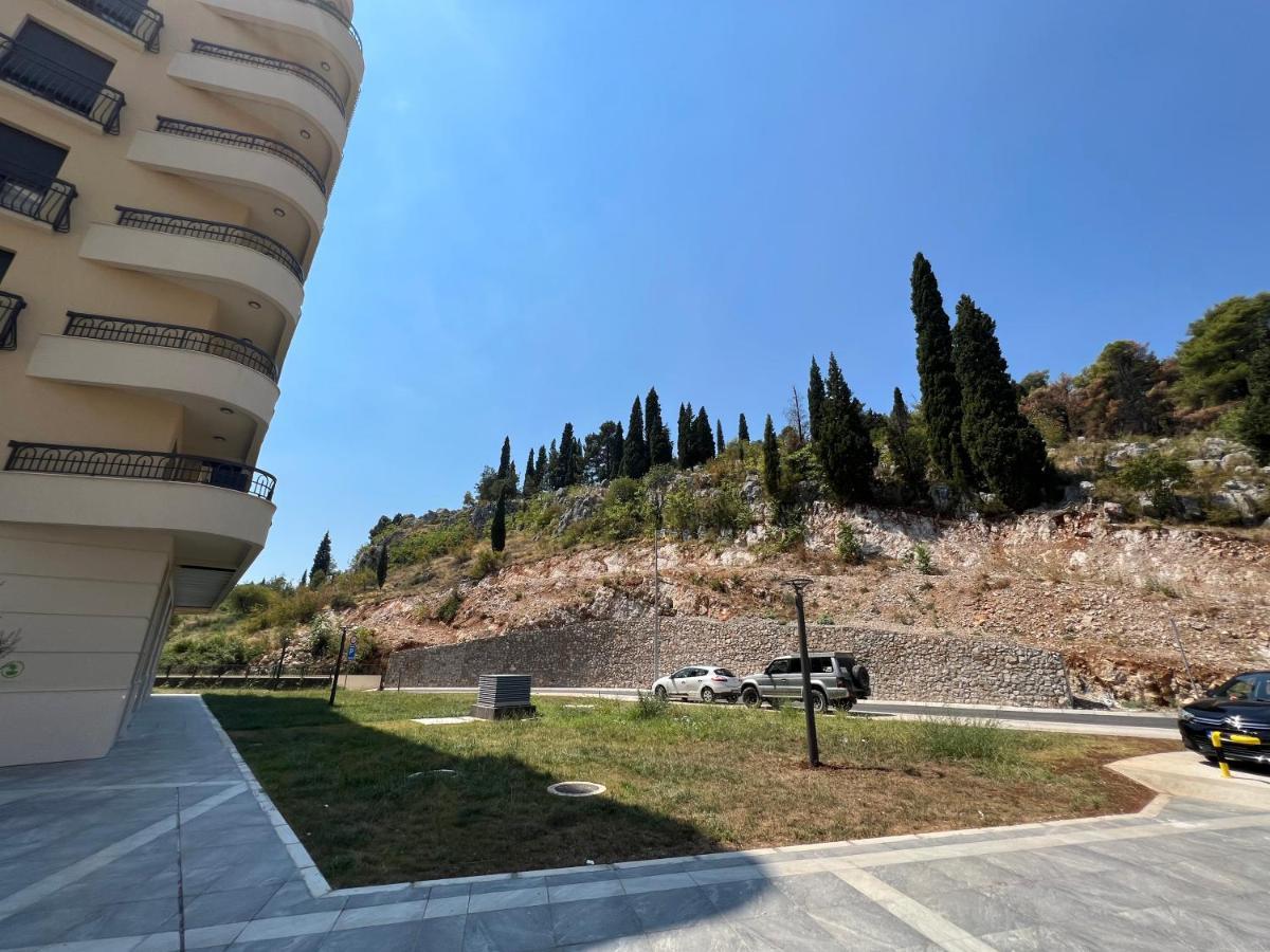 Green Hills By Rent A Car Mi بودغوريتْسا المظهر الخارجي الصورة